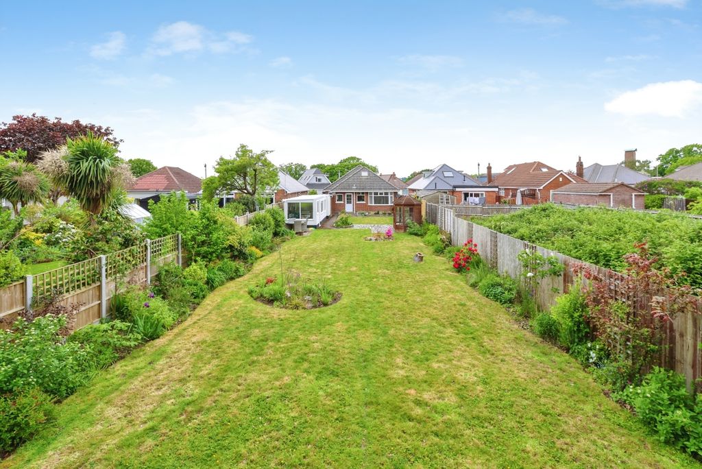 Property photo 2 of 18 Pbox-Img.Jpg