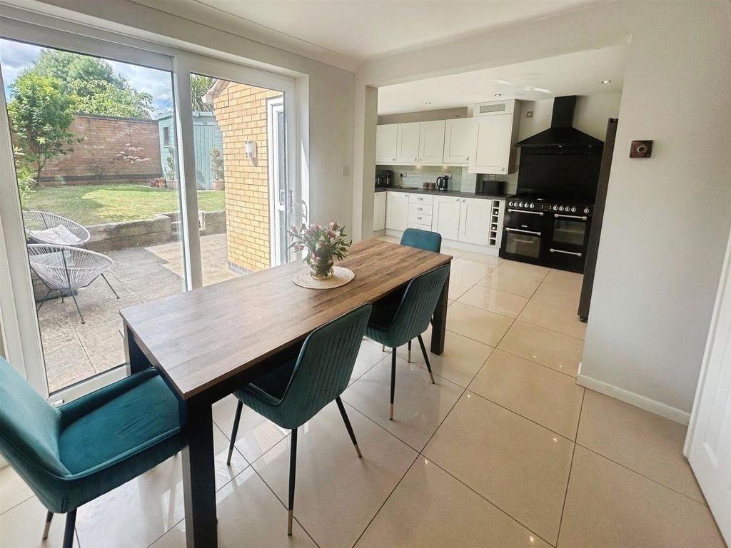 Property photo 3 of 13 Dining Kitchen