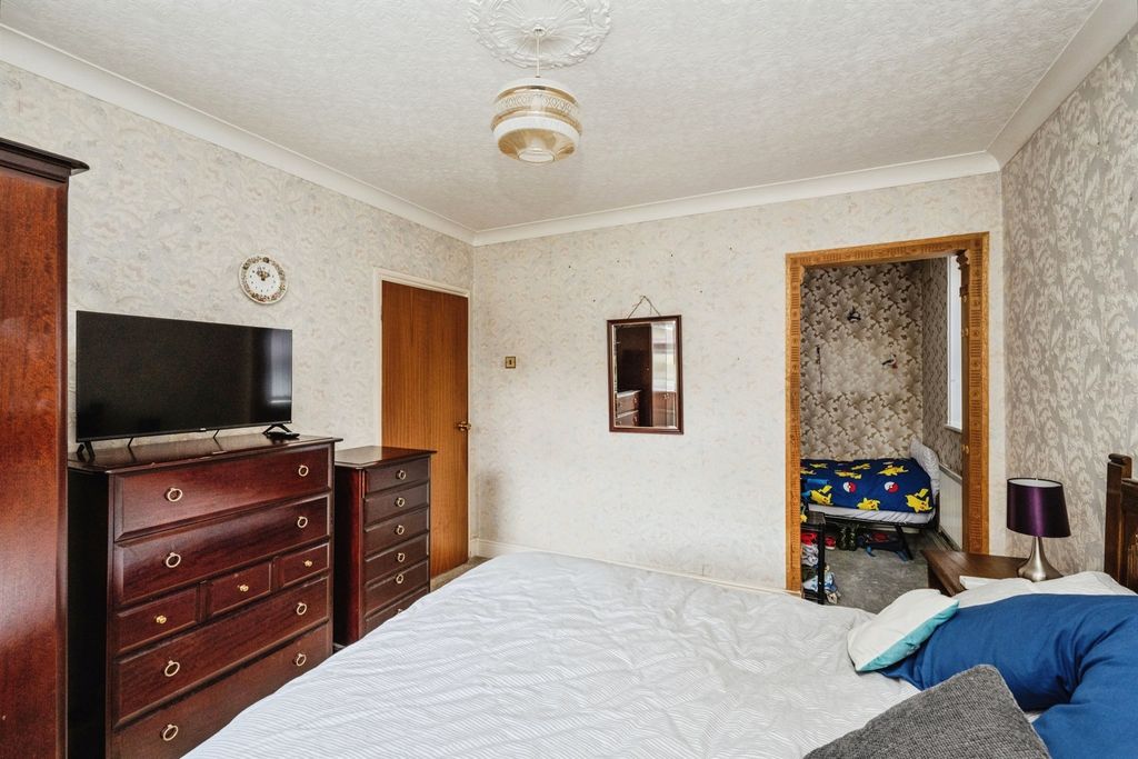 Additional image 13 of 1 bed flat for saleEiddwen Road, Penlan, Swansea SA5