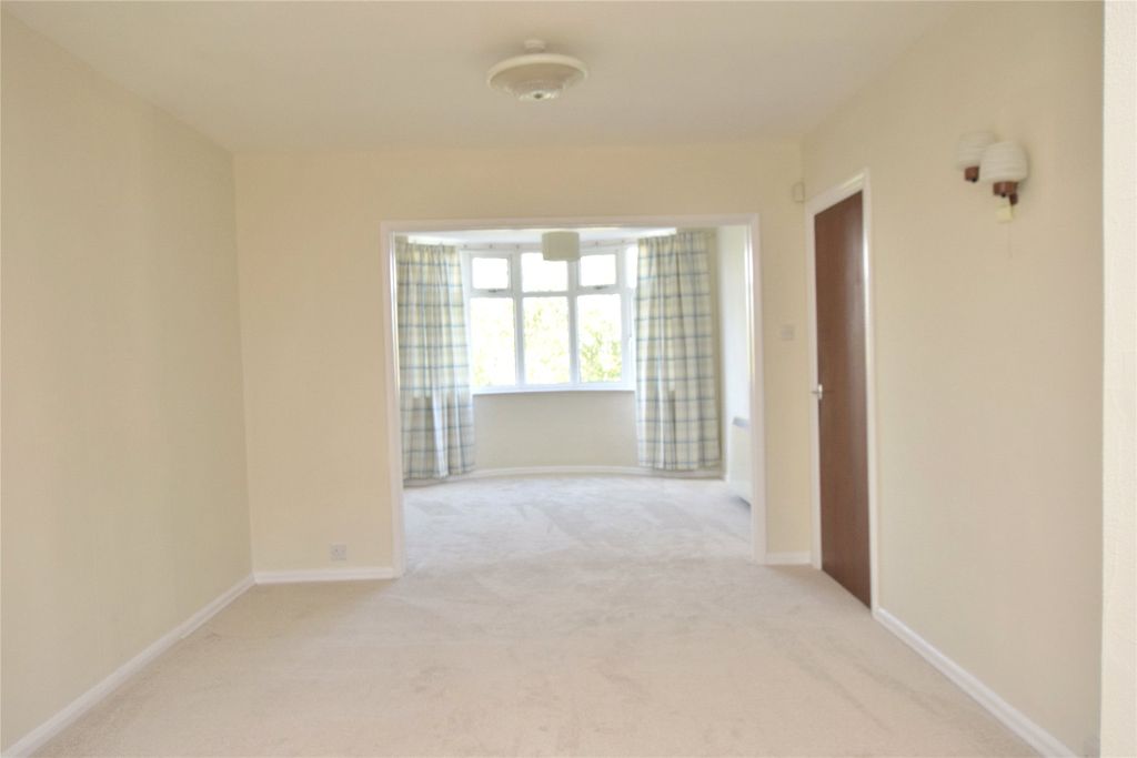 Property photo 2 of 12 Living Room