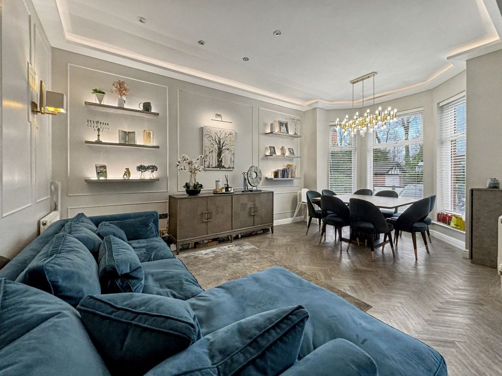 Property photo 2 of 30