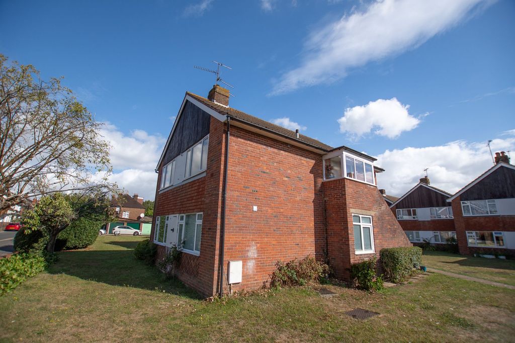 Property photo 1 of 12 External