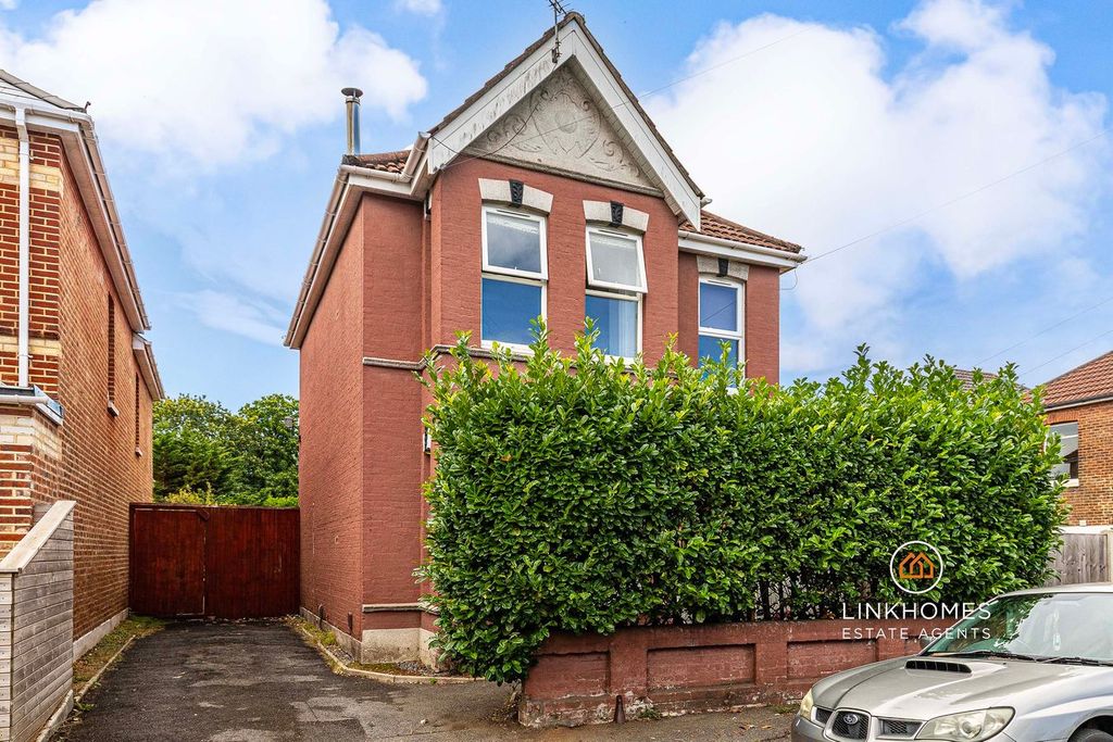 Property photo 1 of 31
