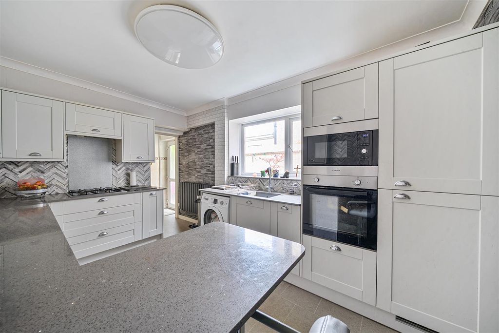 Property photo 2 of 25 23-6A6B3cd103A17-1498488-19Fb2E3Abdd78-24-23-1.Jpg