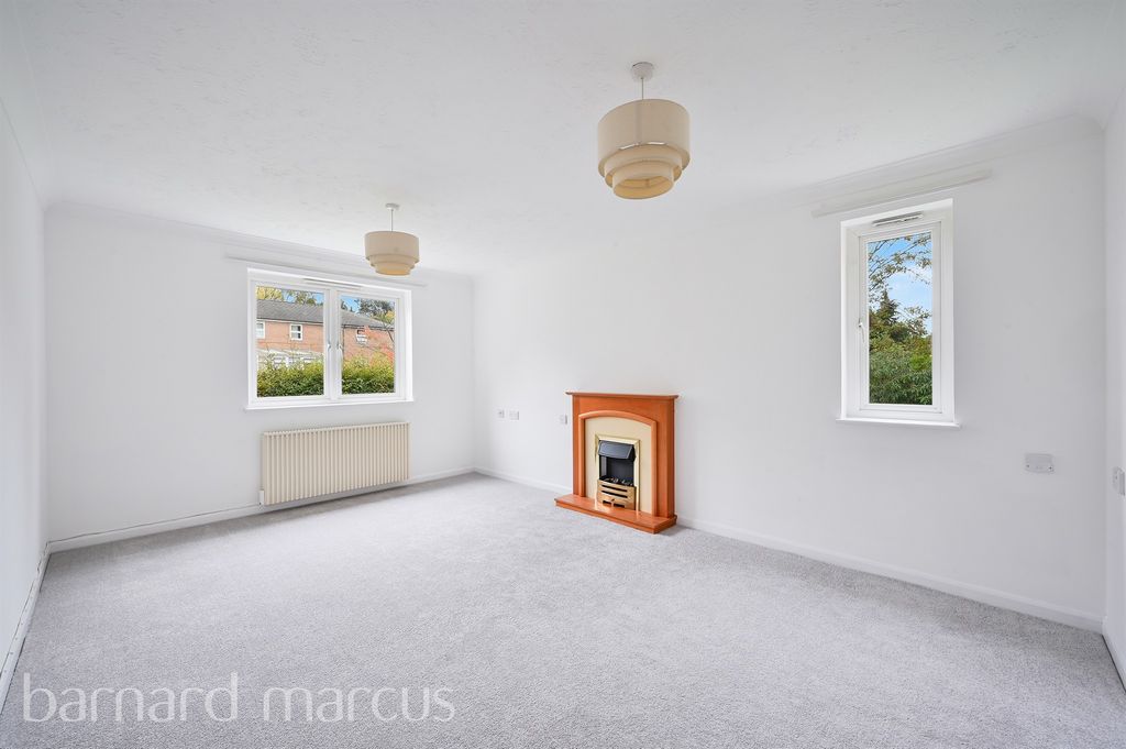 Property photo 3 of 9