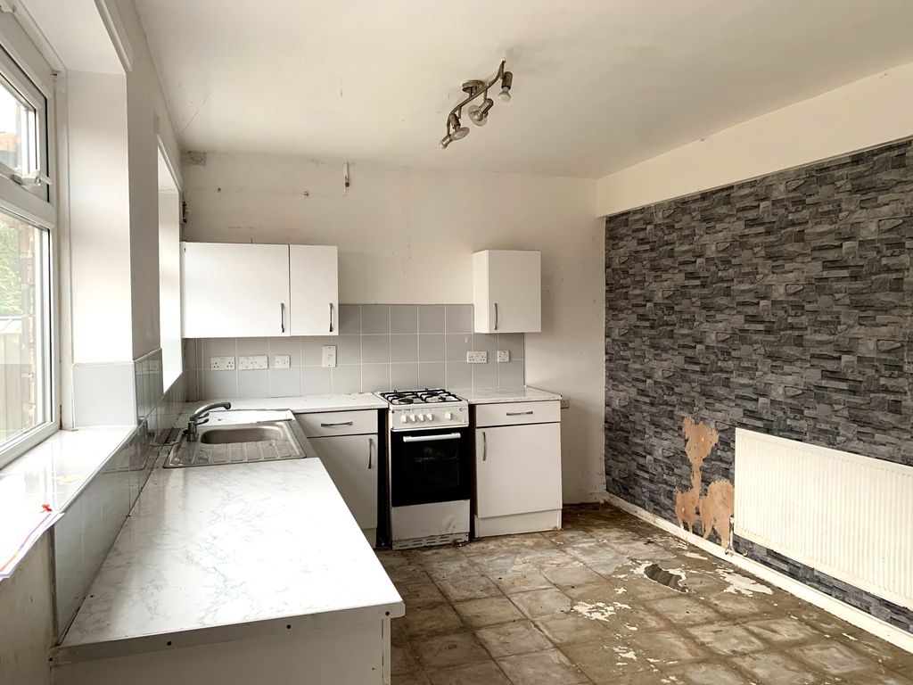 Property photo 3 of 7 B3