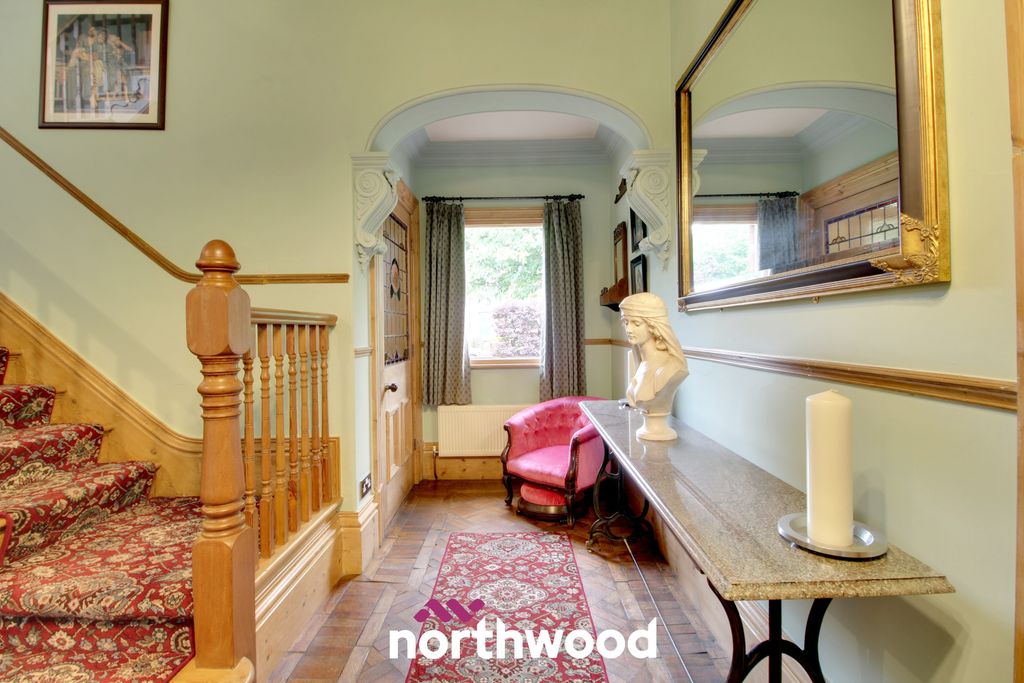 Property photo 2 of 68