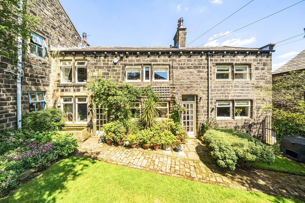Property photo 1 of 30 1482466-1-6A3Bcc697088E