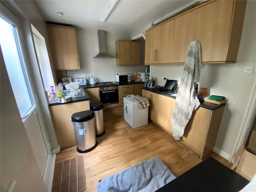 Property photo 3 of 8 Picture No. 04