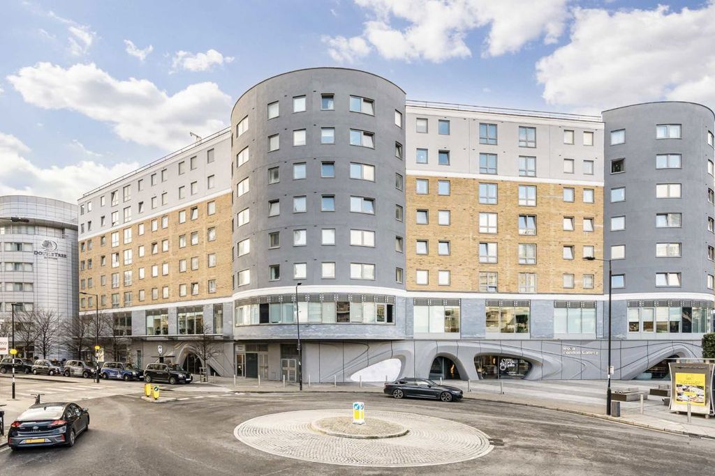 Property photo 1 of 5