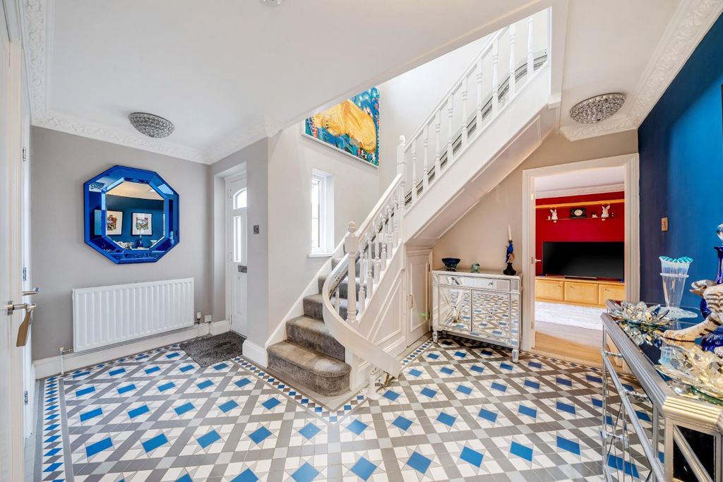 Property photo 2 of 22 Front Entrance.Jpg