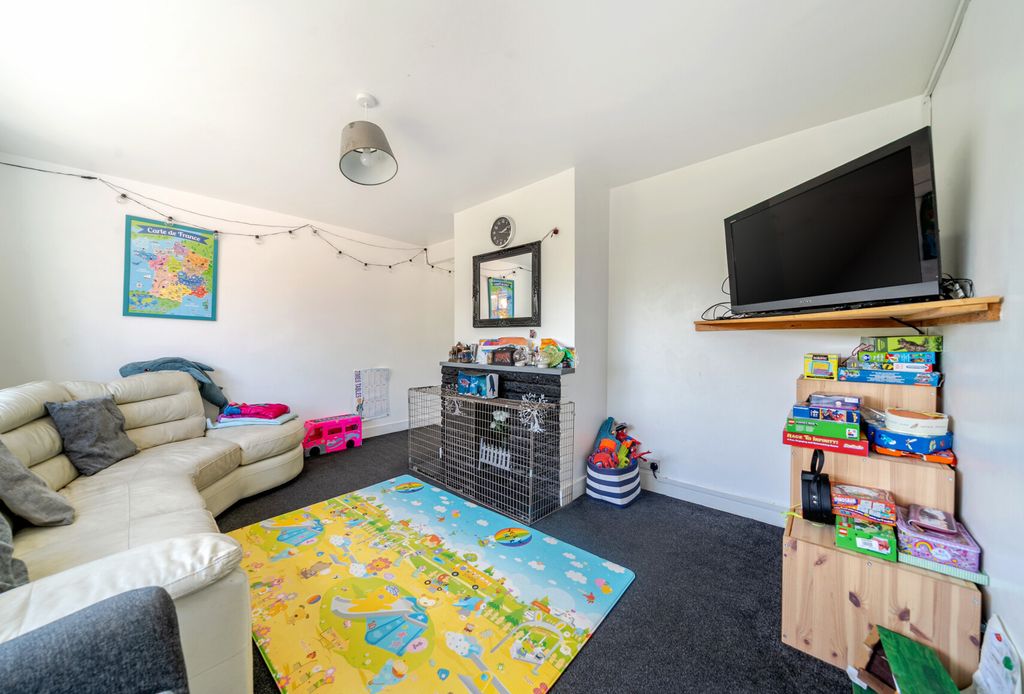 Property photo 2 of 10 1316841-9-686297A...