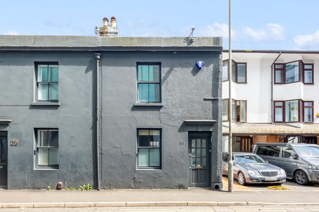 Property photo 1 of 19 5155152