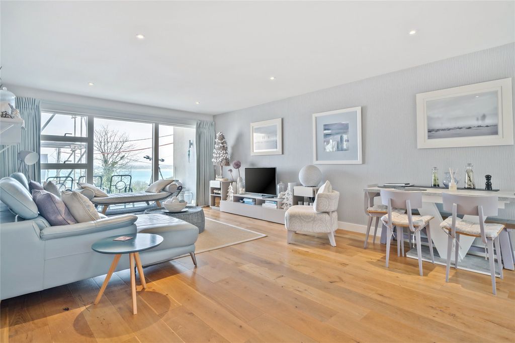 Property photo 2 of 20 Picture No. 37