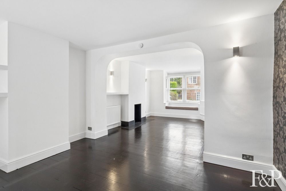 Property photo 3 of 16 49411010