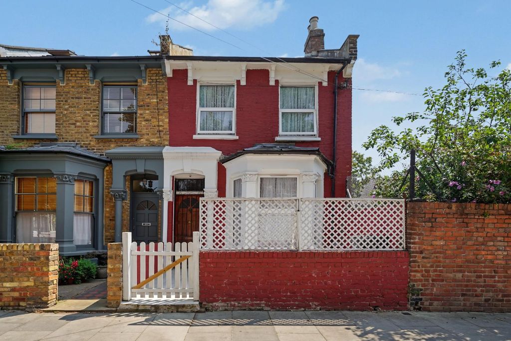 Property photo 1 of 12 External
