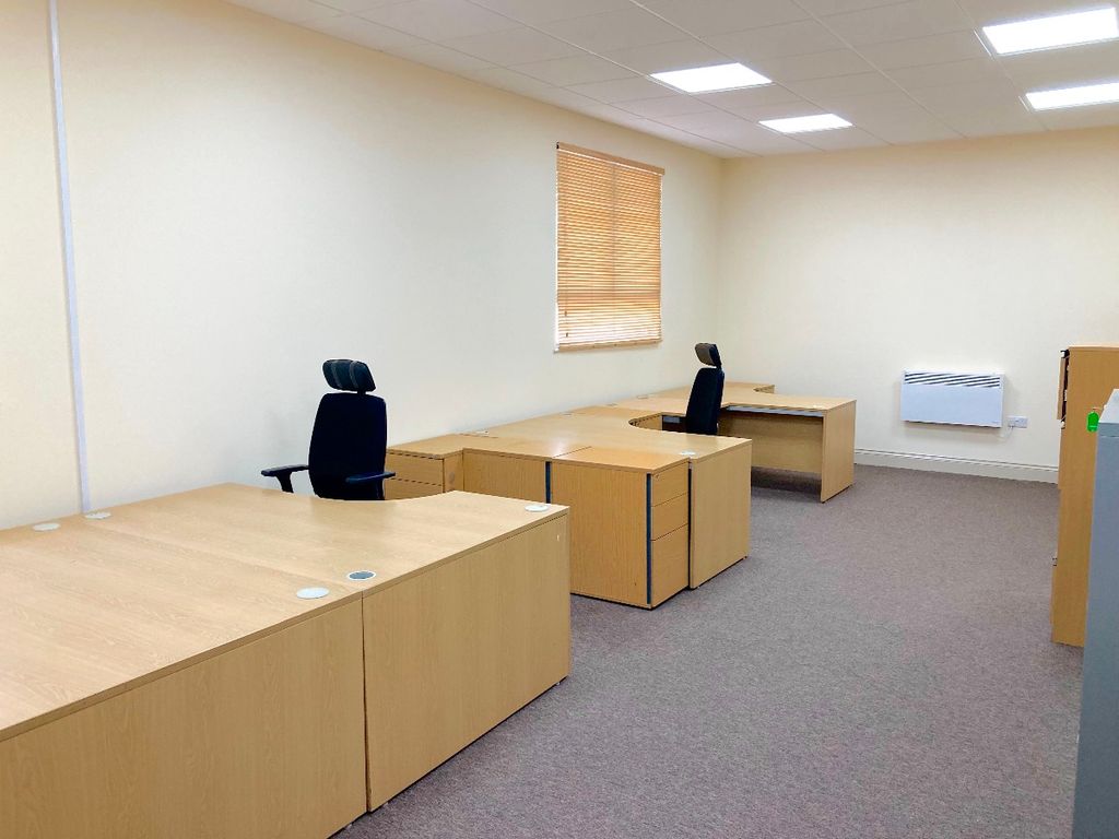 Property photo 1 of 5