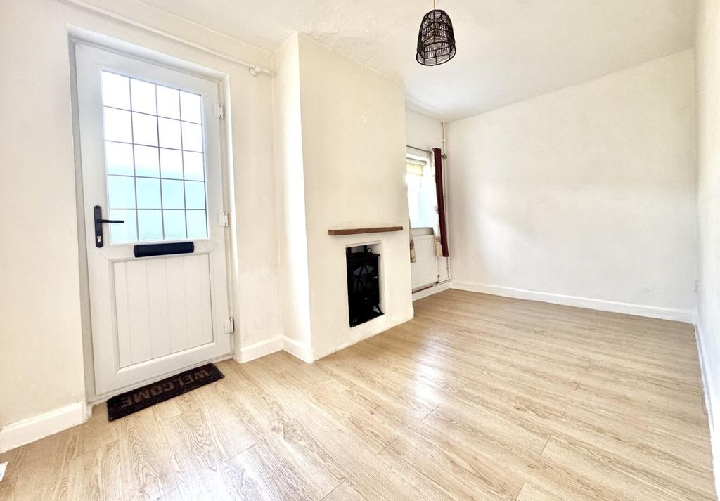 Property photo 3 of 15 Dining Room/Snug/Office