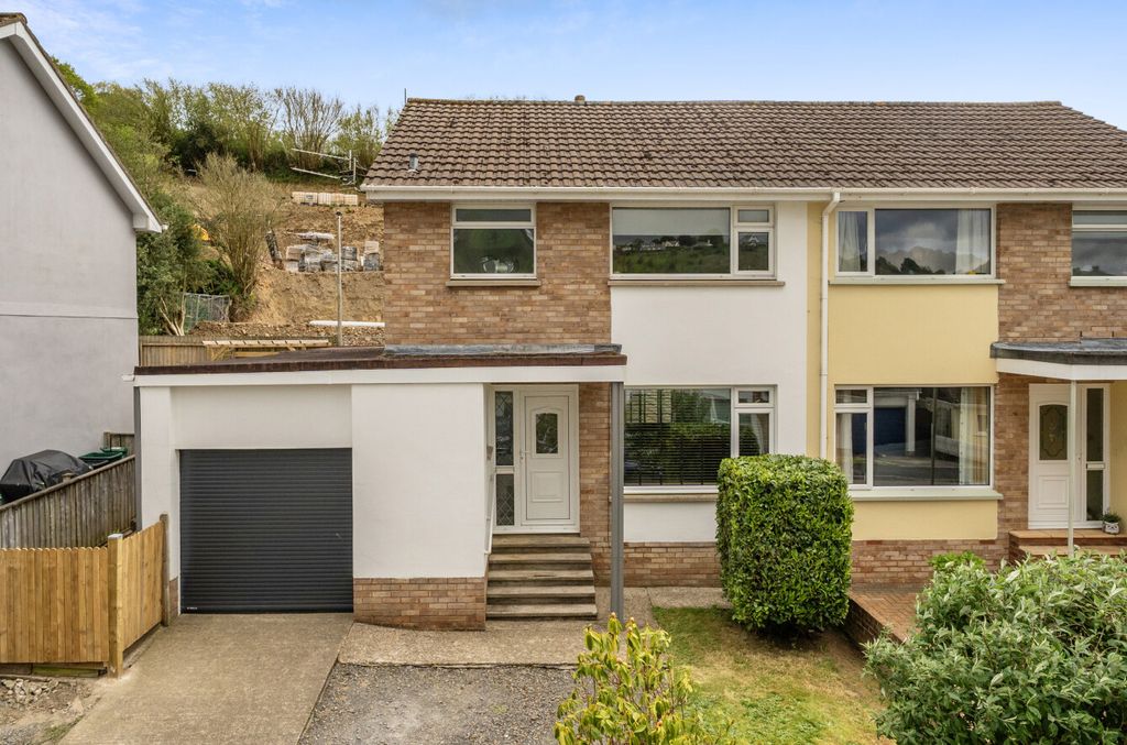Property photo 1 of 15 1415111-2-69F0E5F...
