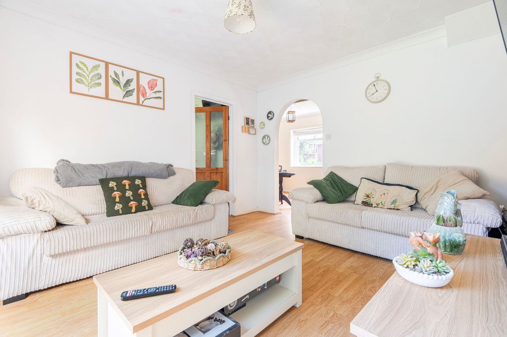 Property photo 3 of 14
