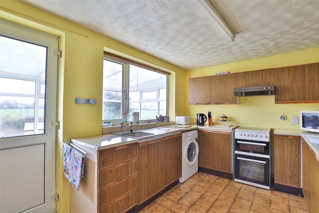 Property photo 3 of 12 Picture No. 07