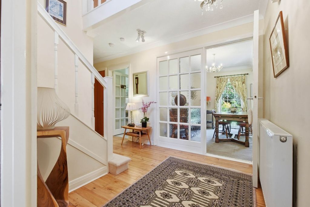 Property photo 2 of 41