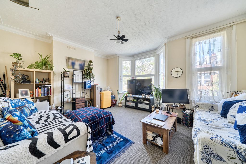 Property photo 2 of 11 1473495-6-6A2832F...