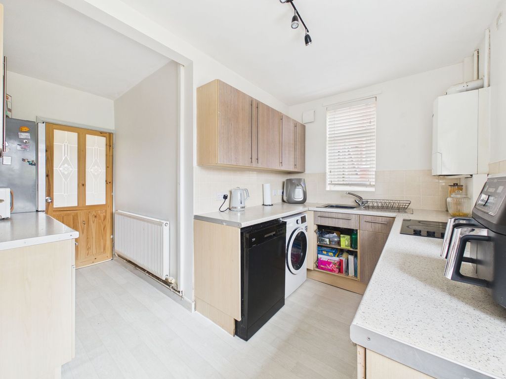 Property photo 2 of 13 Kitchen