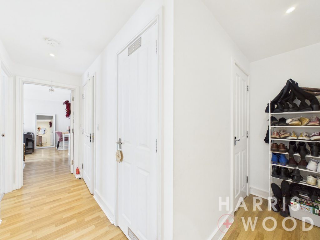Property photo 2 of 13 5371134