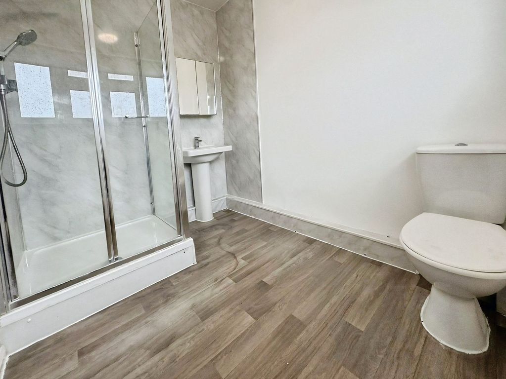 Property photo 3 of 4