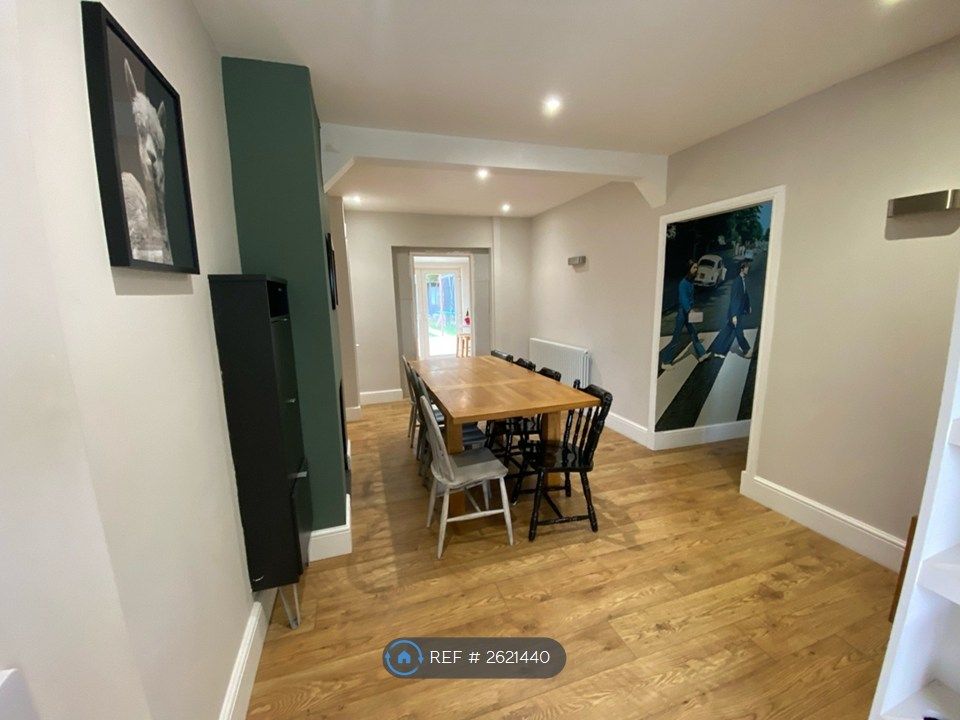Property photo 3 of 8 Dining Room