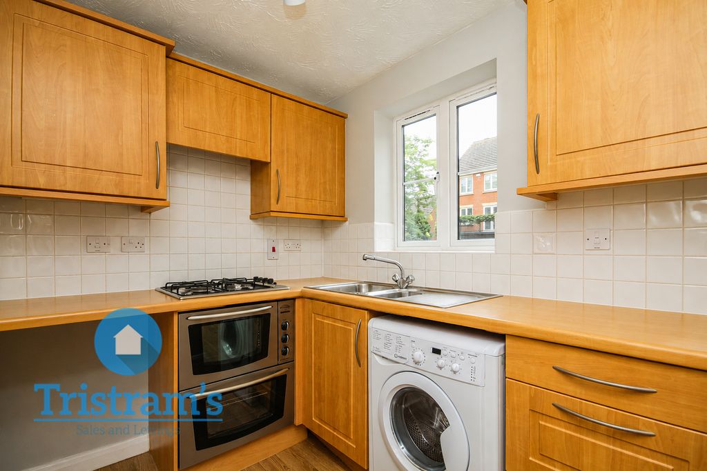 Property photo 3 of 15
