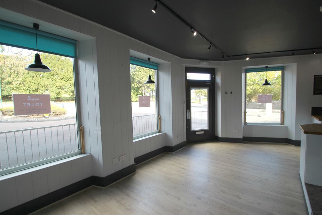 Property photo 2 of 9 10391422.Jpg?v=