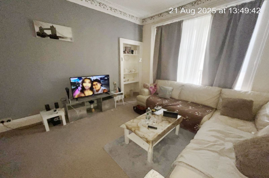 Property photo 2 of 9