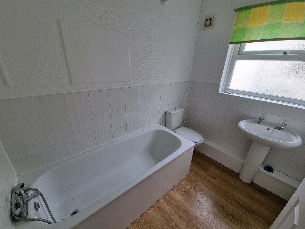 Property photo 3 of 5 Bathroom