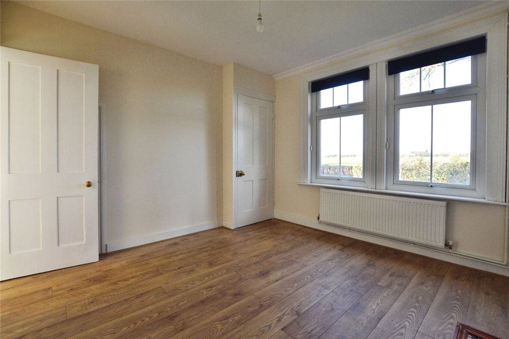 Property photo 3 of 15 Picture No. 10