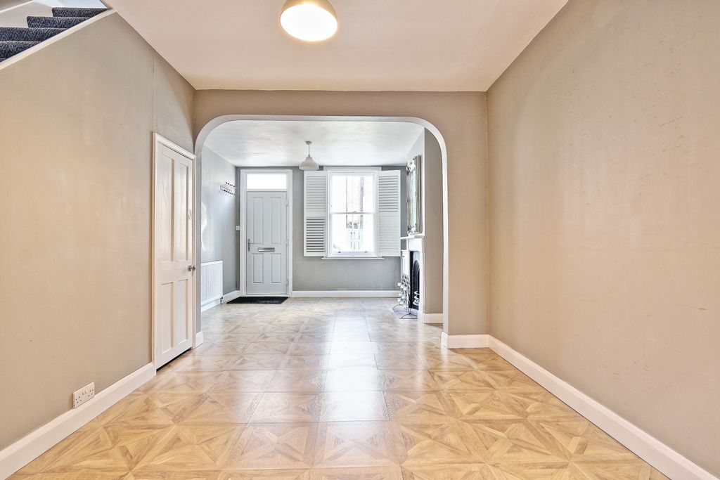 Property photo 3 of 22 2