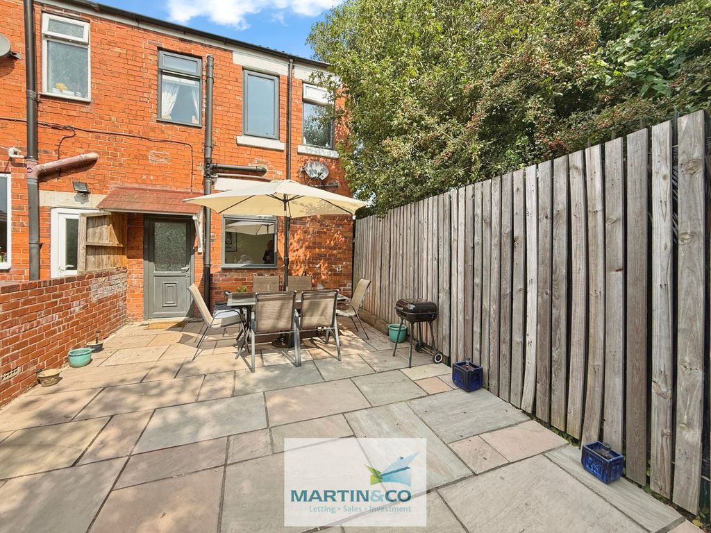 Property photo 1 of 16 c42420Cb--4C23-B9D8-C805360Ebedf-63366-000008Ea0F6