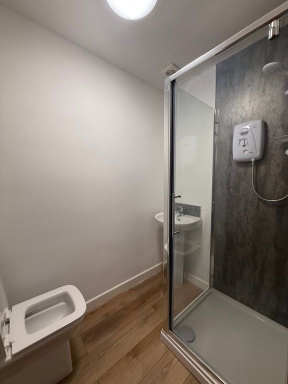 Property photo 3 of 3