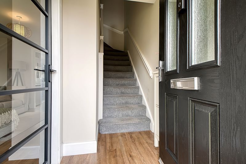 Property photo 2 of 19 Hallway
