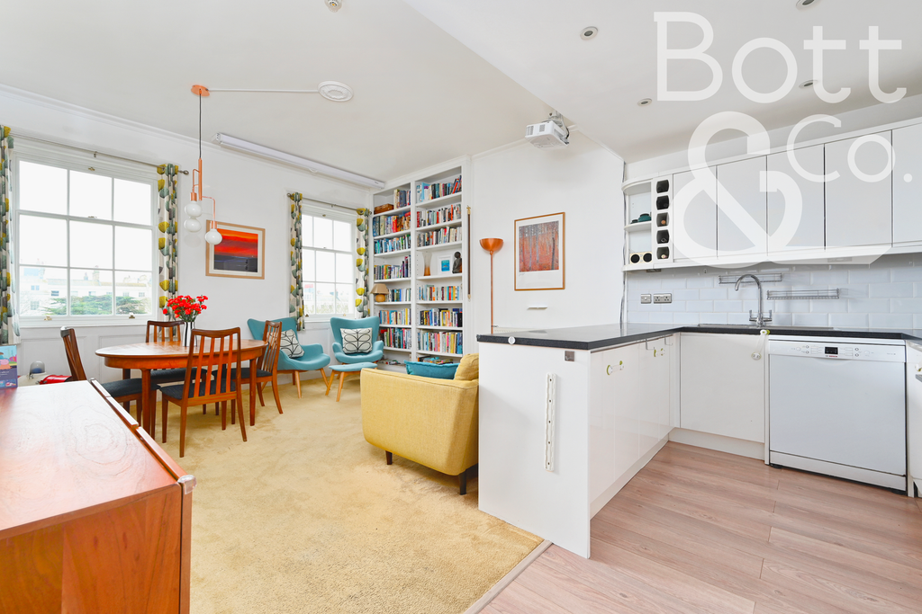 Property photo 3 of 32