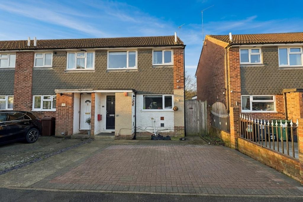 Property photo 1 of 18 Front External