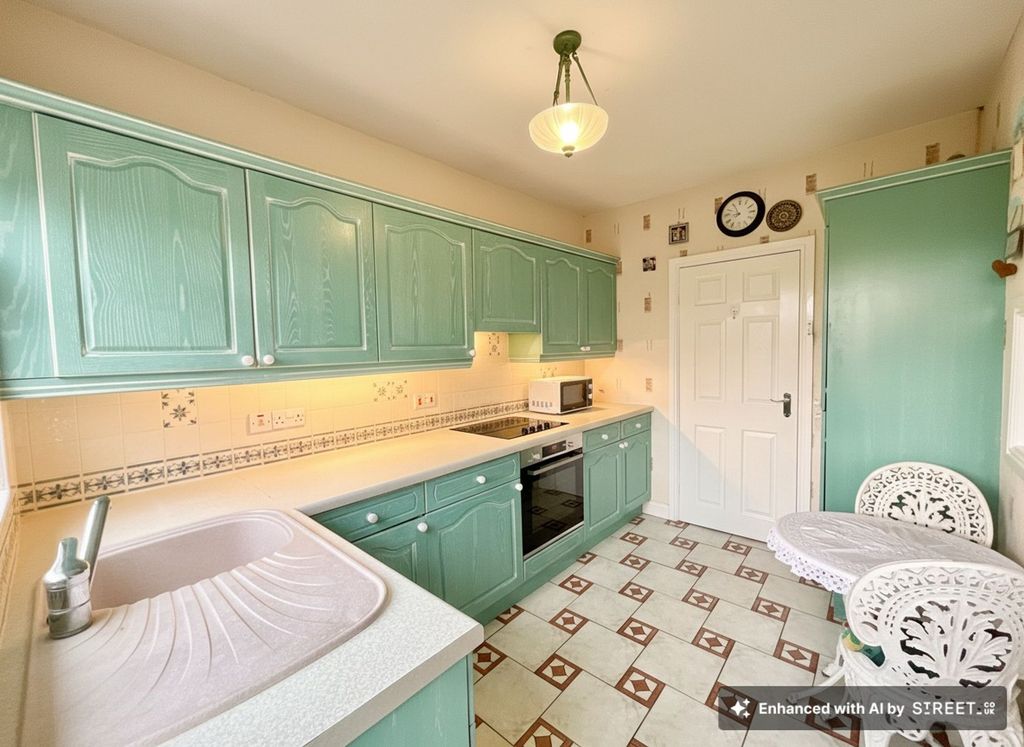 Property photo 3 of 24