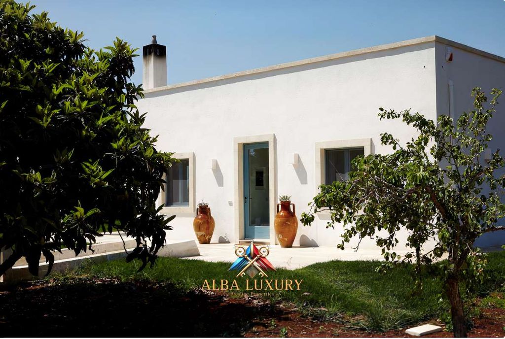 Property photo 2 of 32