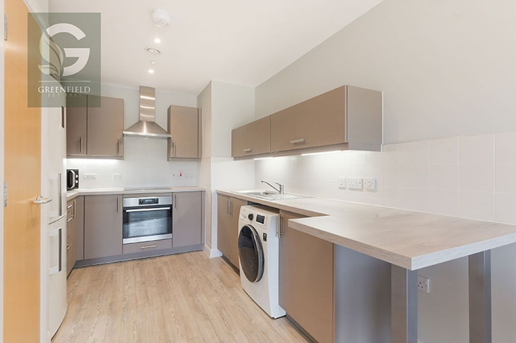 Property photo 3 of 21 Southern Oaks Nonsuch, Off Old Schools Lane, Ewell Village, Epsom, Kt17 1Fl
