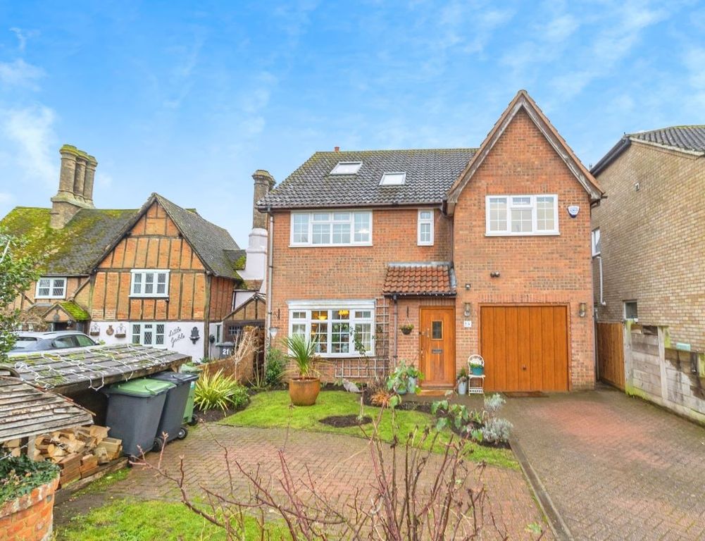 Property photo 1 of 33