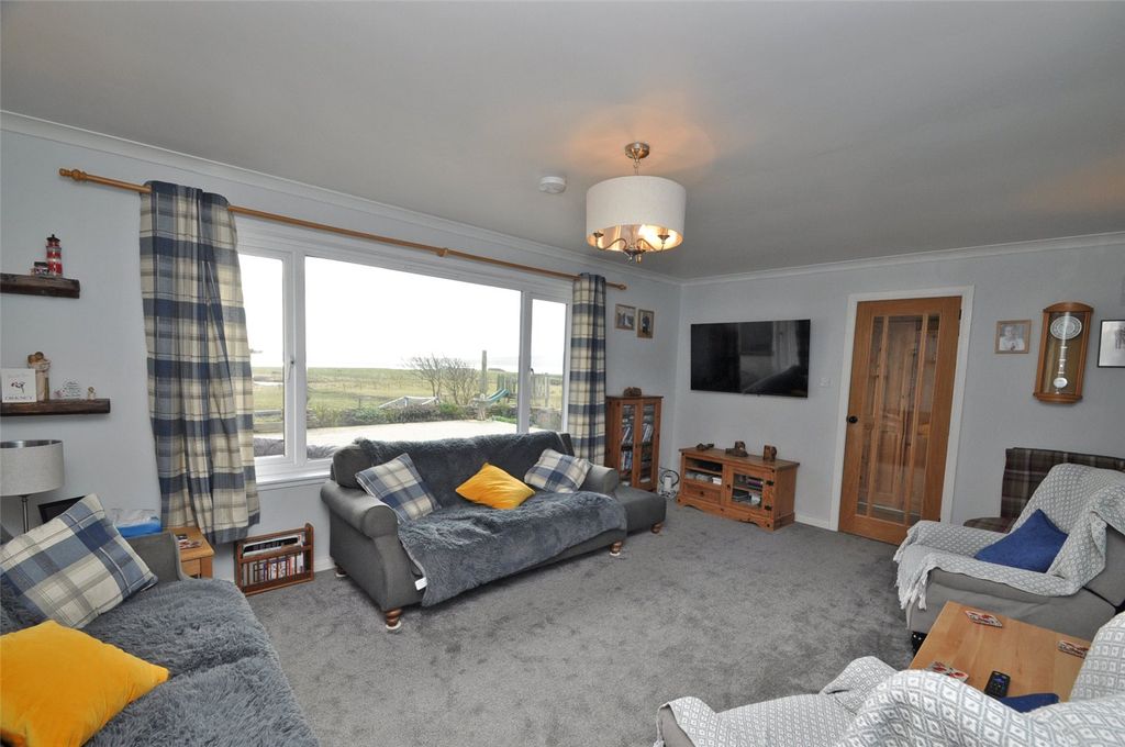 Property photo 3 of 37 Living Room