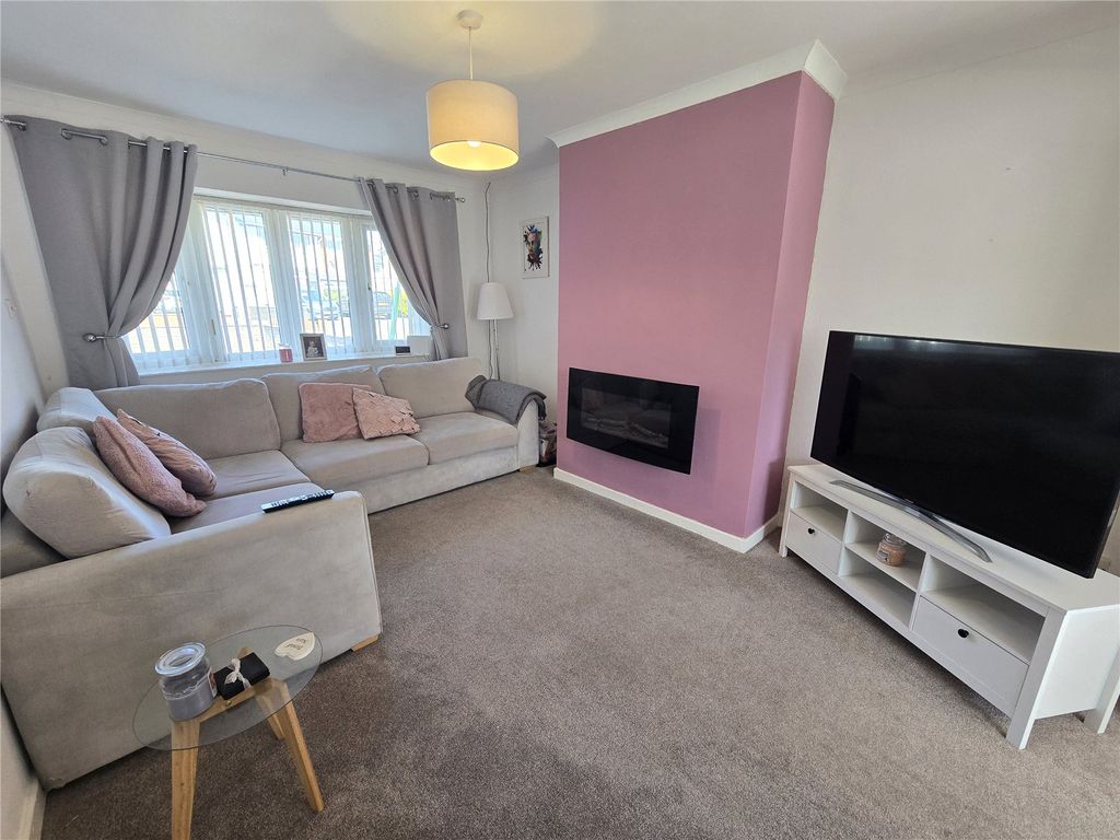 Property photo 3 of 21 Picture No. 18