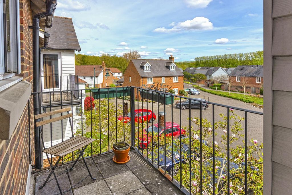 Property photo 1 of 12 7