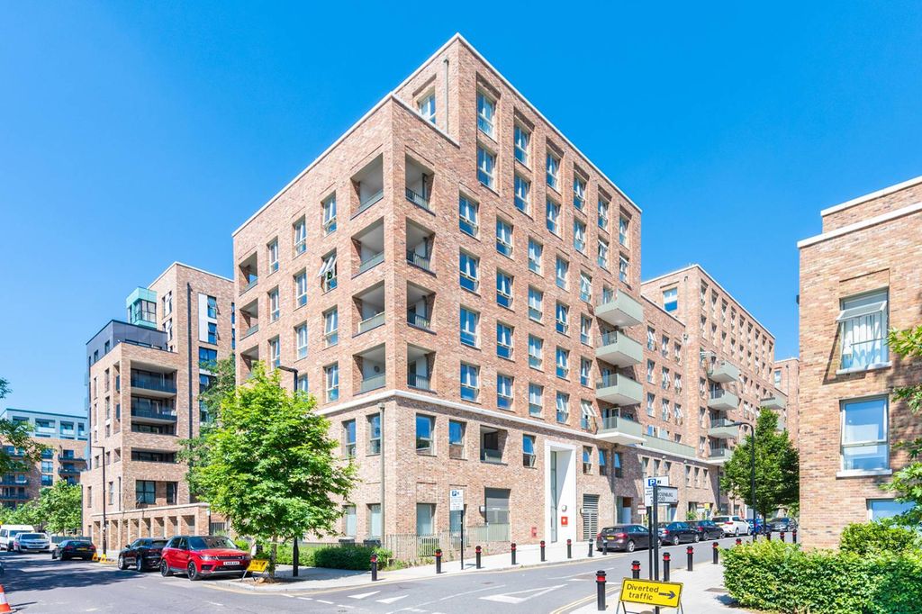 Property photo 1 of 9